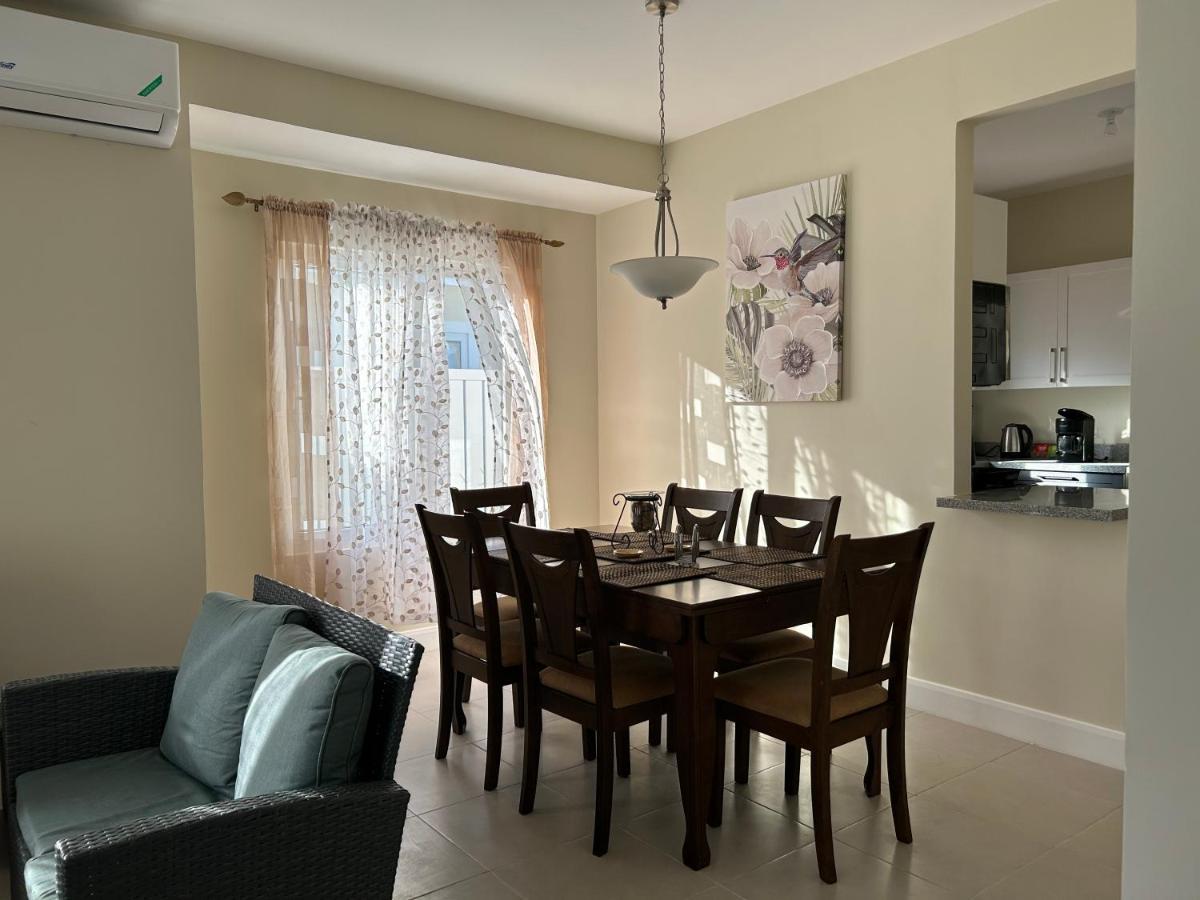 Seamist Villa @Oceanpointe Lucea Comfy 2Br W/Pool Gym & Parking Esterno foto