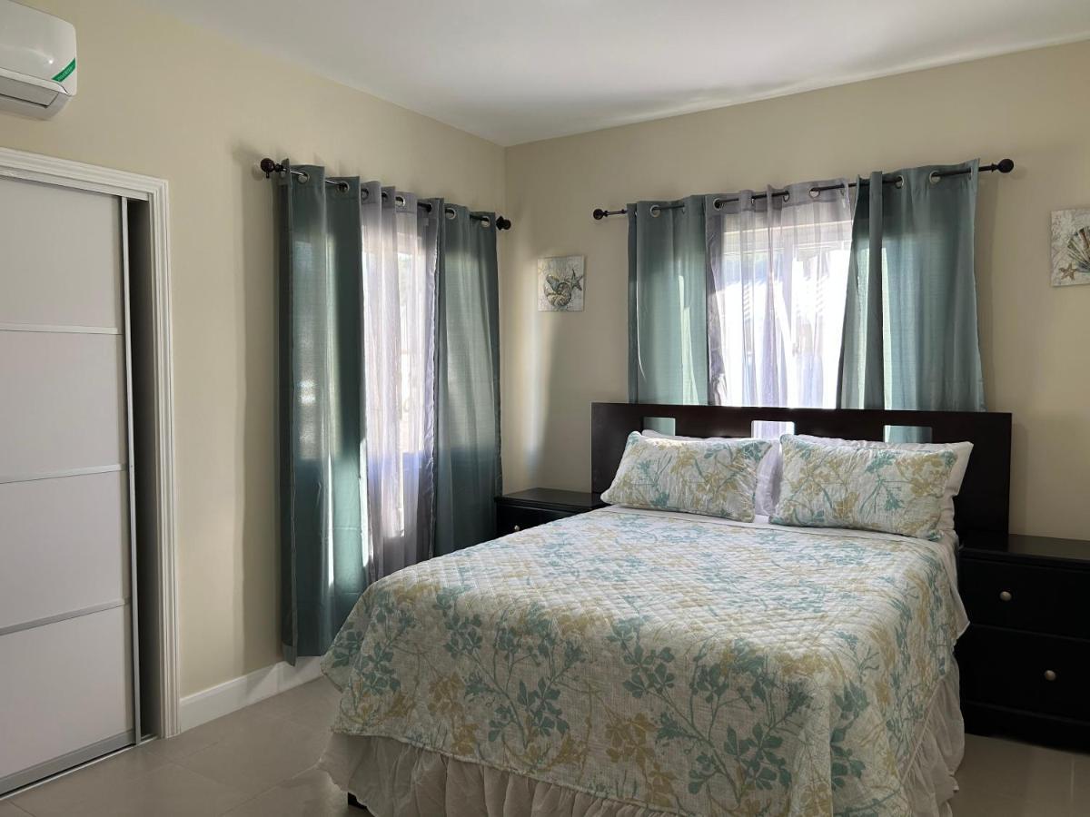 Seamist Villa @Oceanpointe Lucea Comfy 2Br W/Pool Gym & Parking Esterno foto