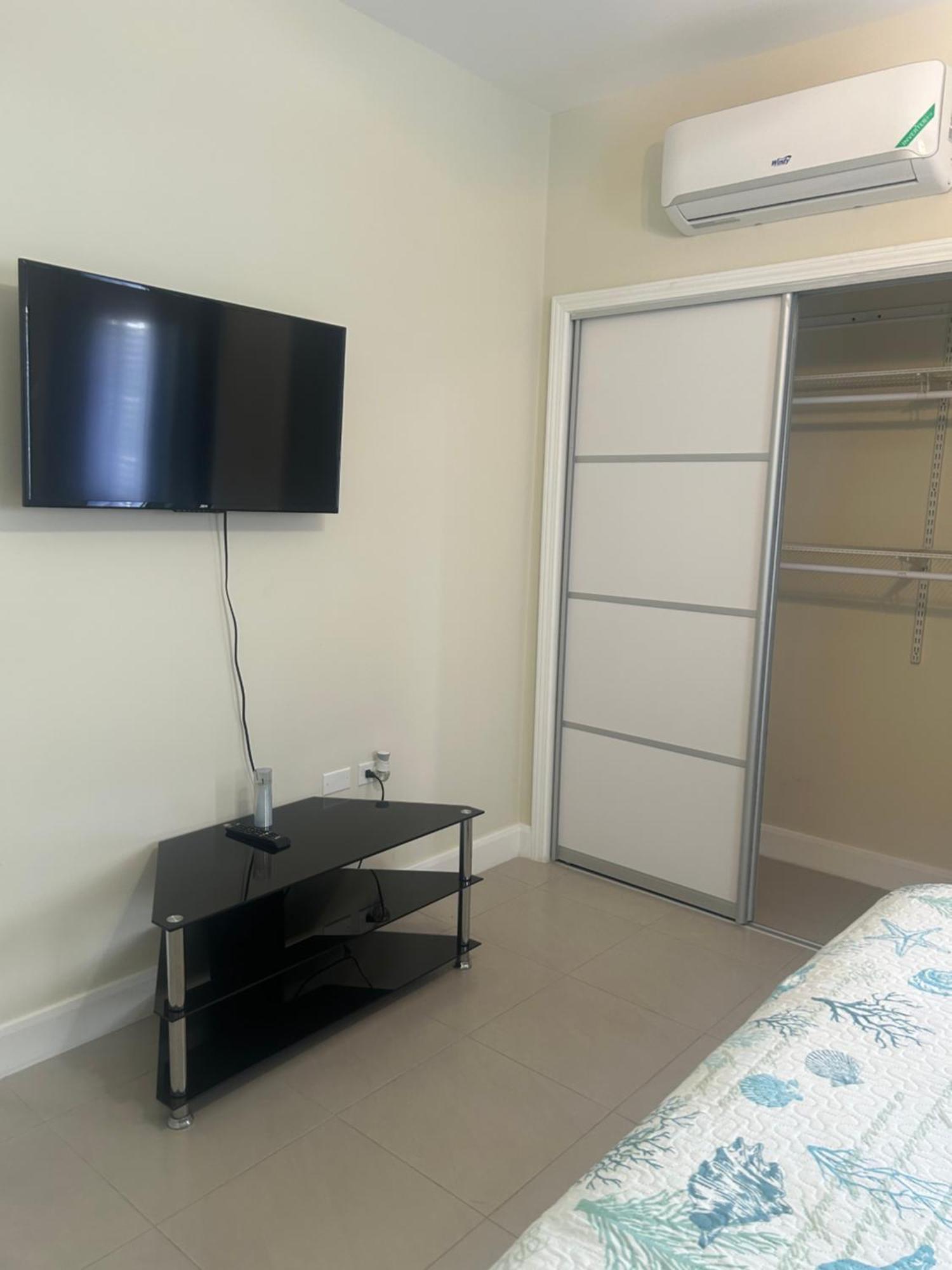 Seamist Villa @Oceanpointe Lucea Comfy 2Br W/Pool Gym & Parking Esterno foto